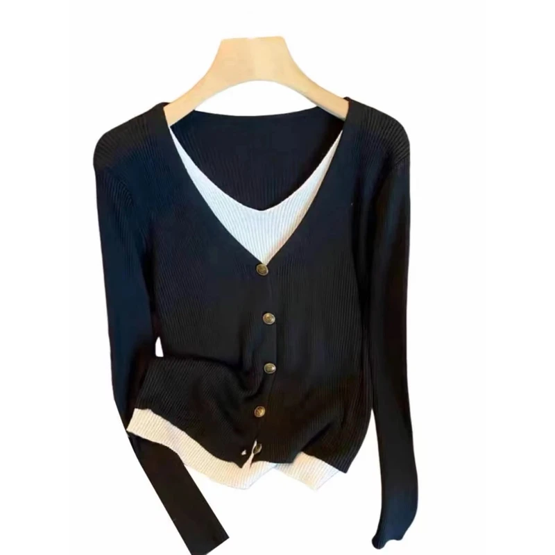 新款春季2025年纽扣假两件针织开衫拼接时尚显瘦大码长袖针织衫潮