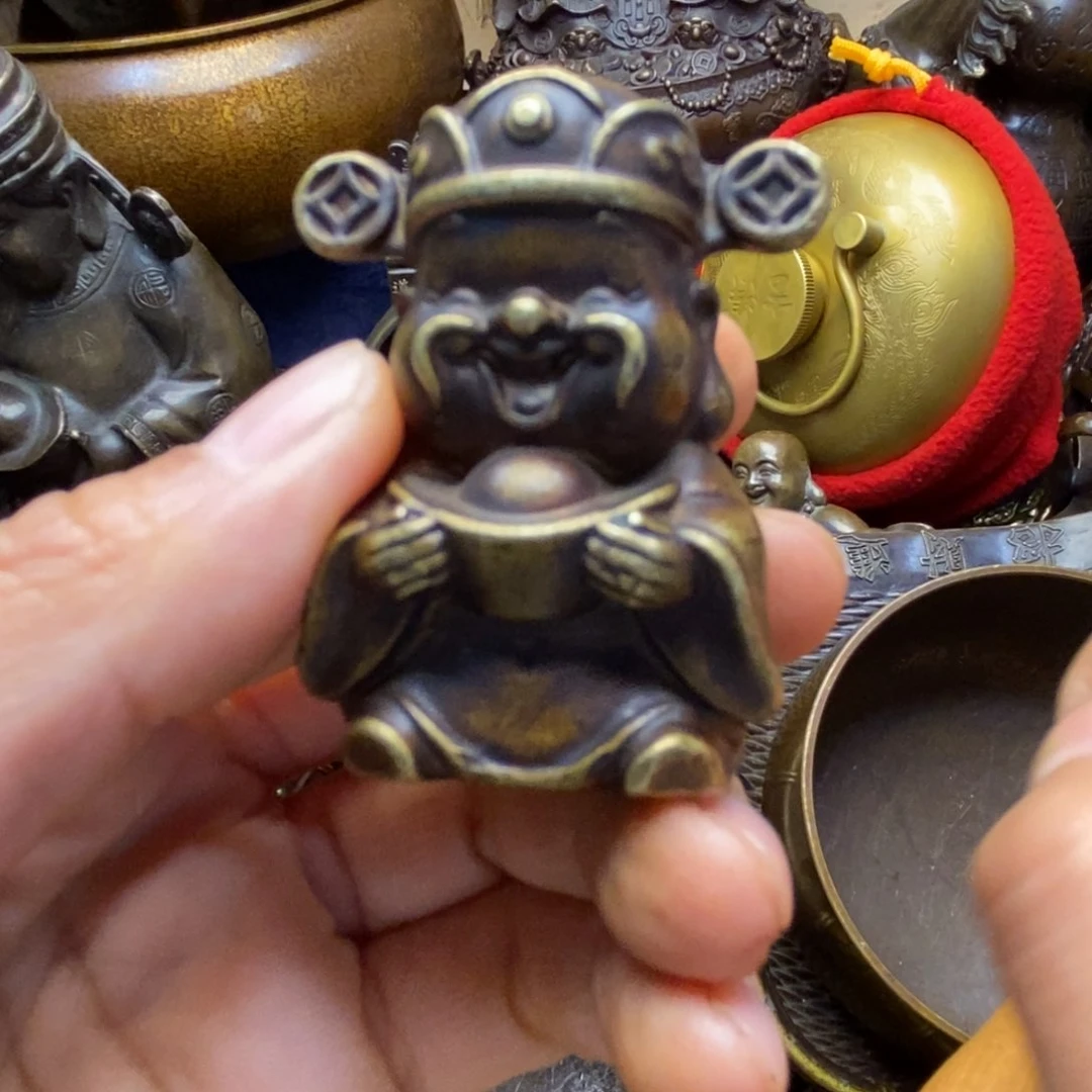 铜器摆件做工精良