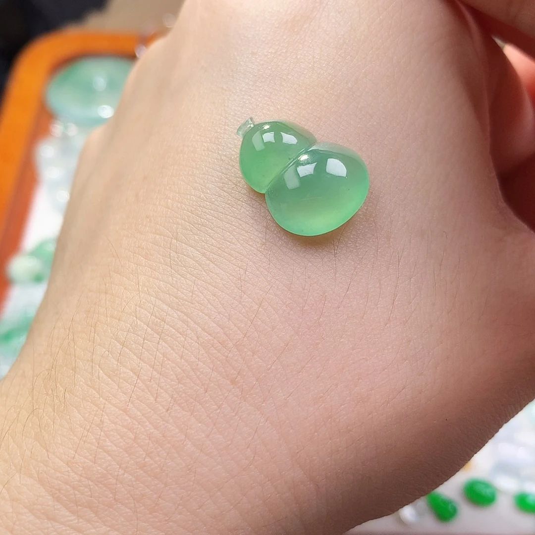 吊坠(不含链)未镶嵌翡翠葫芦