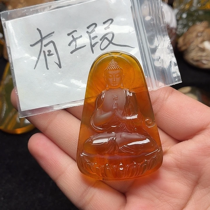 琥珀未镶嵌颈饰152