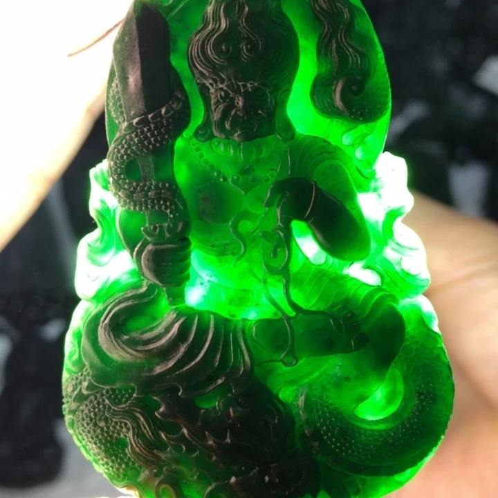 定制翡翠未镶嵌不动明王