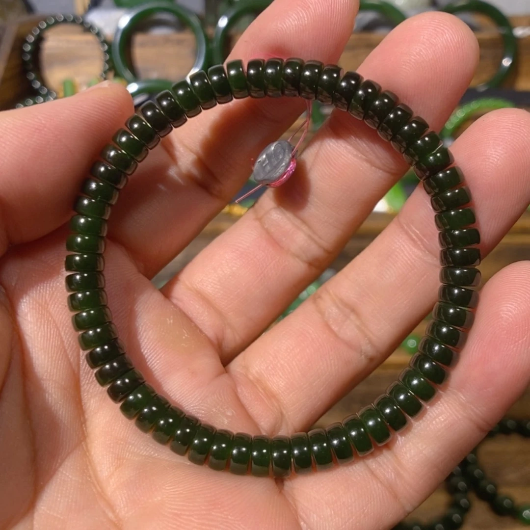 【闪购商品】吊坠(不含链)未镶嵌和田玉俄七聚红皮手串 6