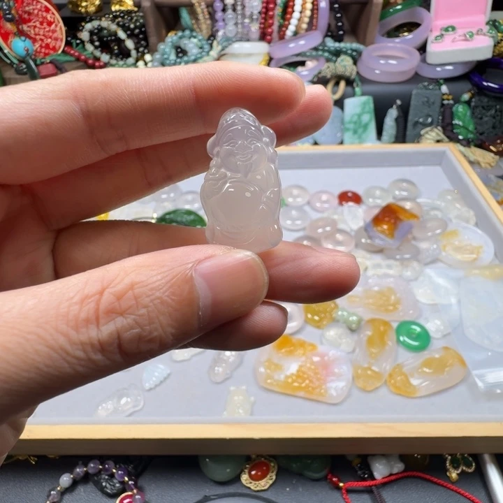 未镶嵌吊坠(赠链)玛瑙/玉髓冰透财神吊坠