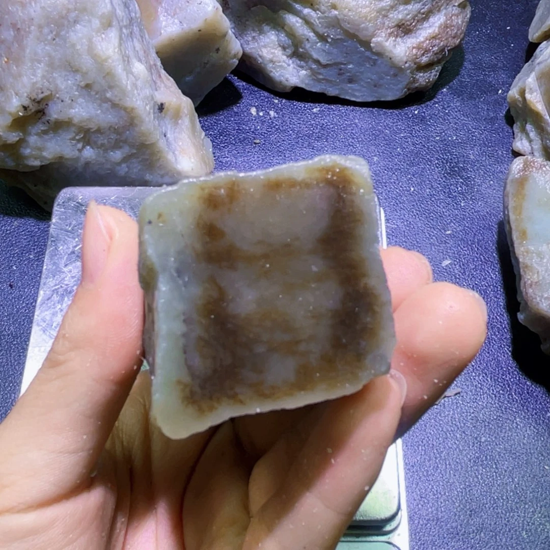 未镶嵌和田玉珠宝半成品