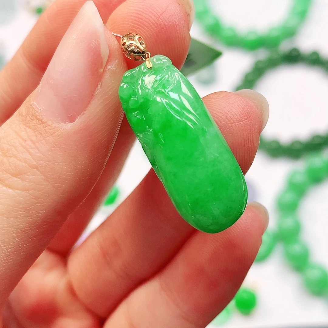 吊坠(不含链)18K金镶嵌翡翠