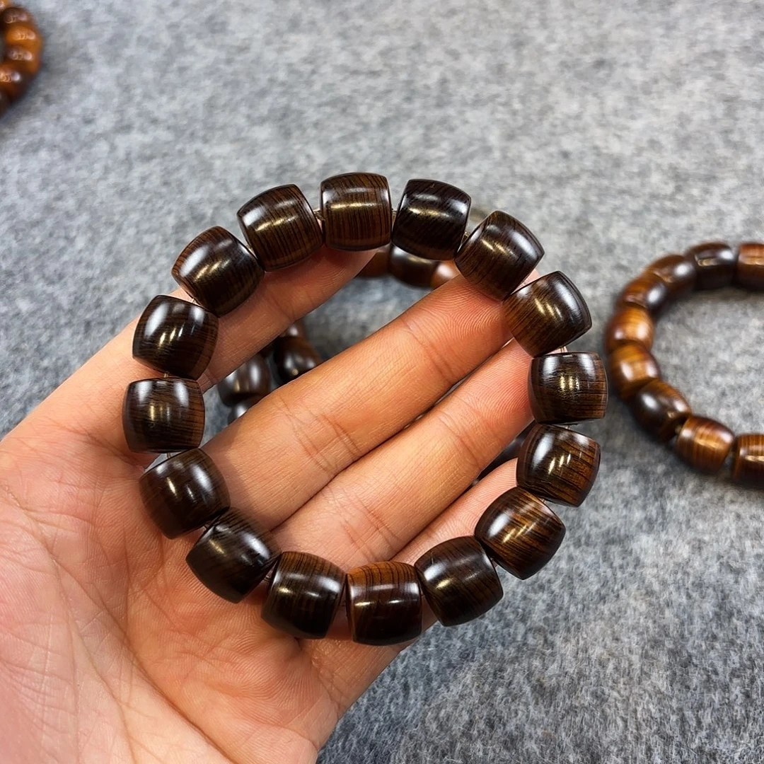 崖柏太行崖窝黑金舍利骨1.3/1.4特殊香型