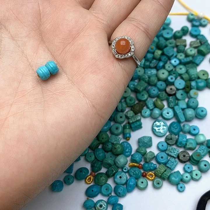 南红玛瑙未镶嵌珠宝奇石
