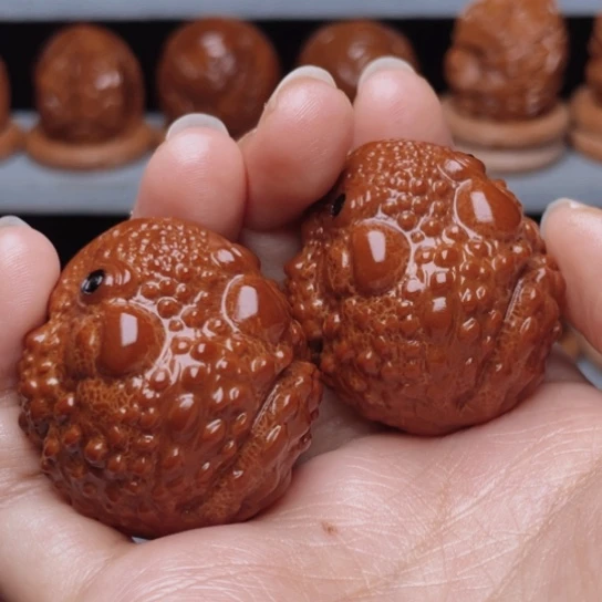 吊坠橄榄核金蟾手球3.5