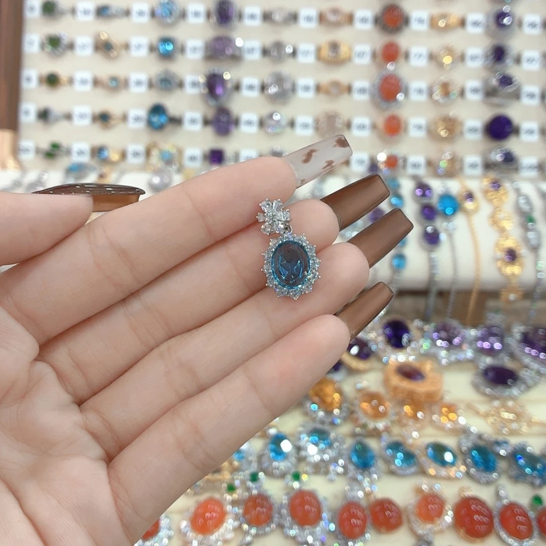 果****托帕石银S925镶嵌颈饰