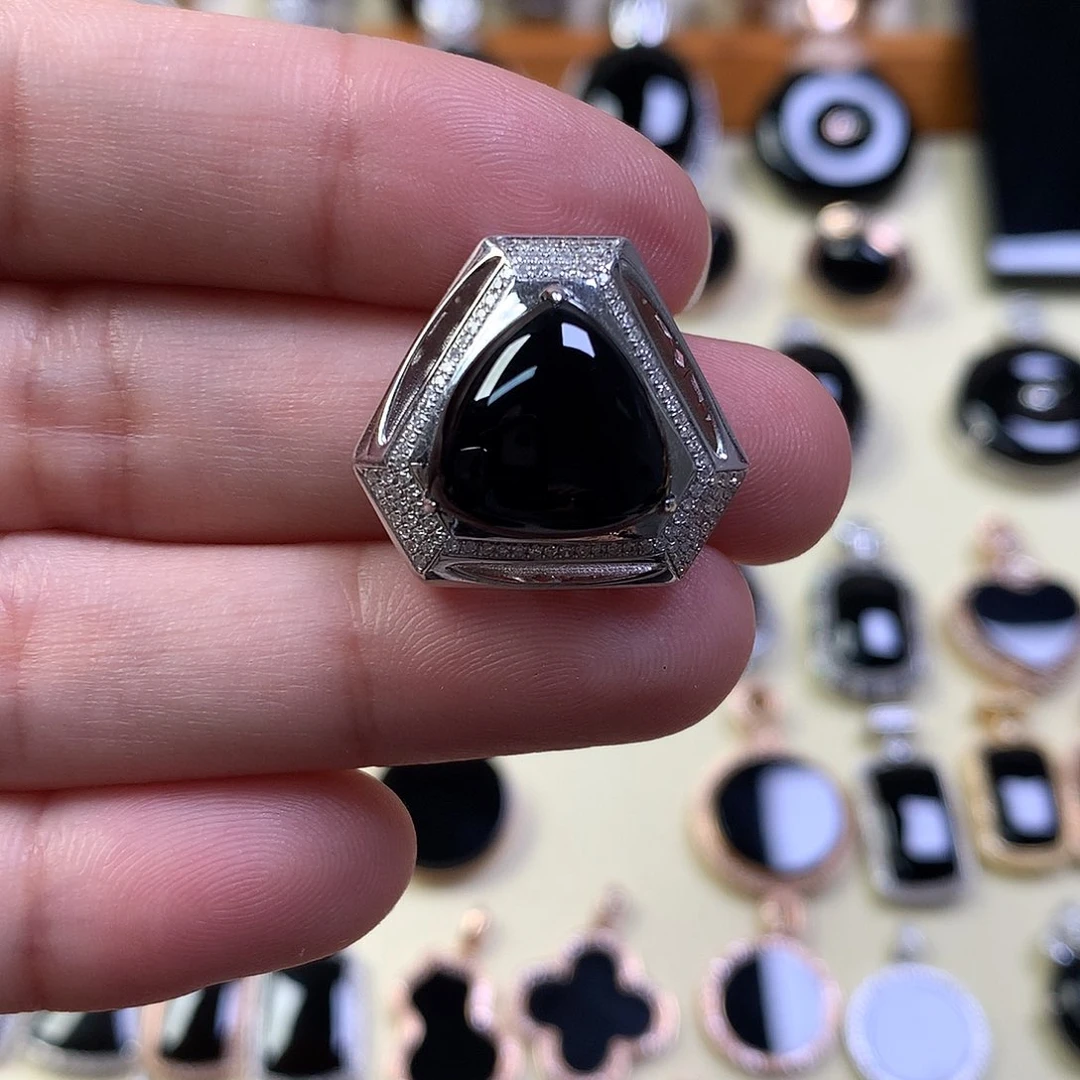 吊坠(不含链)18K金镶嵌翡翠