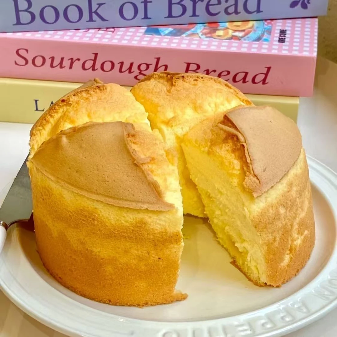 2盒戚风蛋糕鸡蛋糕6英寸大小，每盒200克l