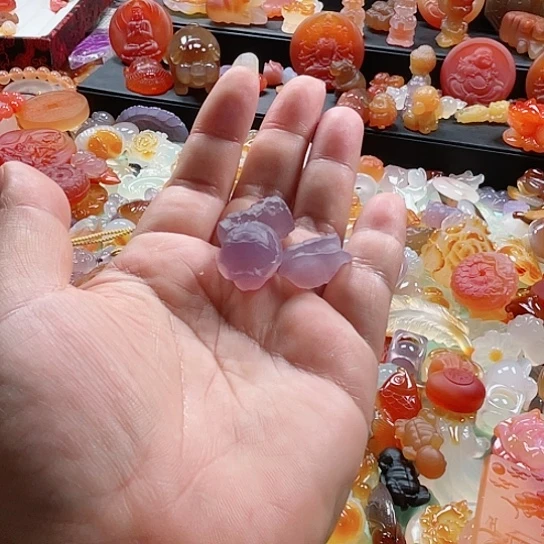 玛瑙/玉髓颈饰未镶嵌南****首