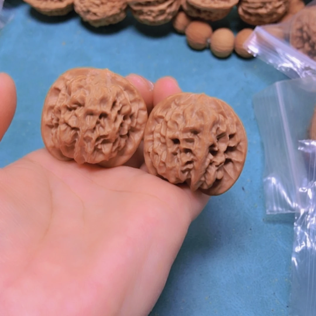 【闪购商品】把件核桃39刀子修尖