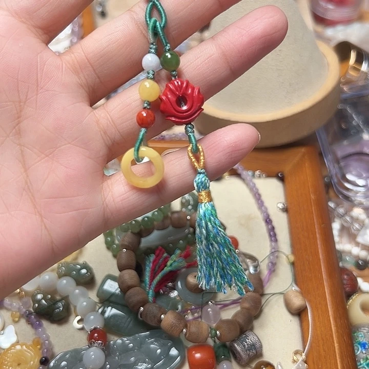 和田玉（糖玉）未镶嵌车挂