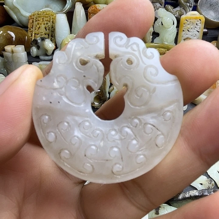 颈饰未镶嵌和田玉