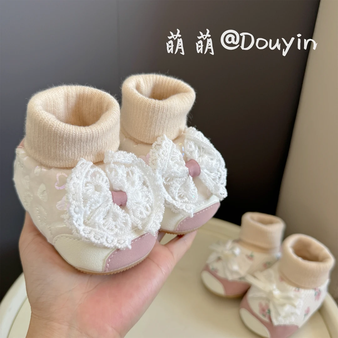 婴幼儿秋冬女宝宝鞋袜0-1岁软底不掉跟公主蝴蝶结防滑加厚步前鞋
