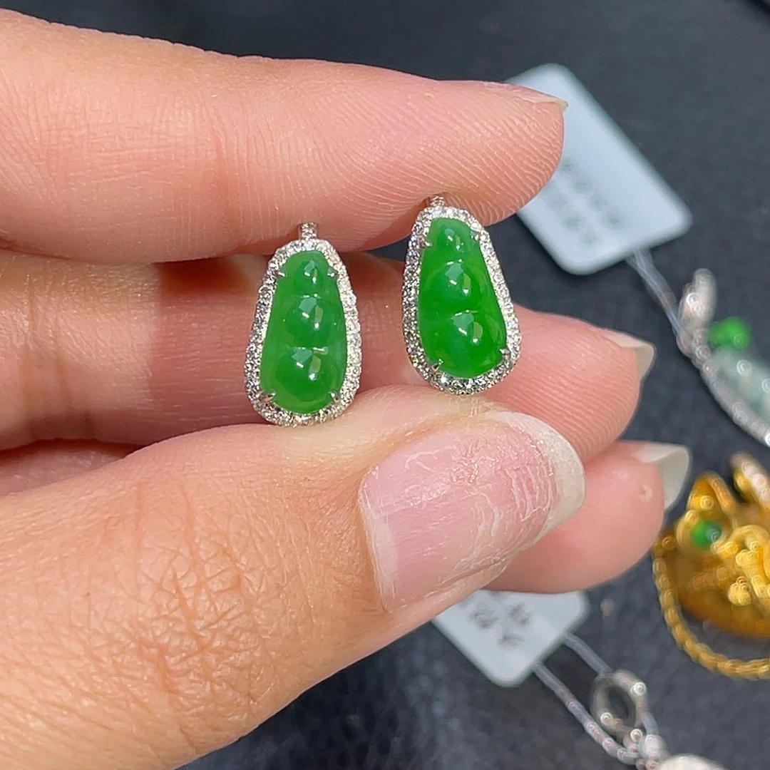 翡翠18K金镶嵌耳饰豆子