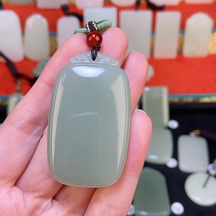 【闪购商品】颈饰未镶嵌和田玉
