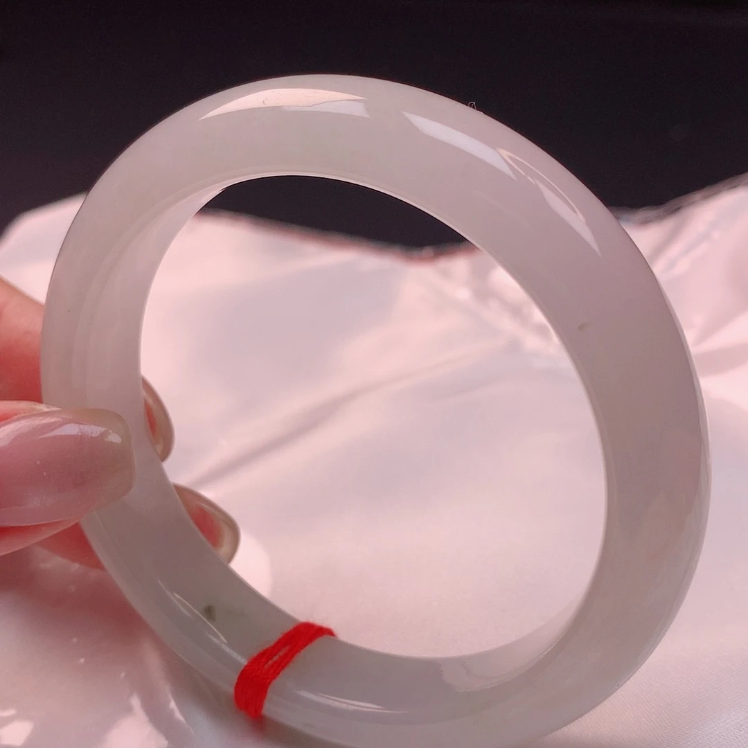 【闪购商品】未镶嵌手镯翡翠Q58