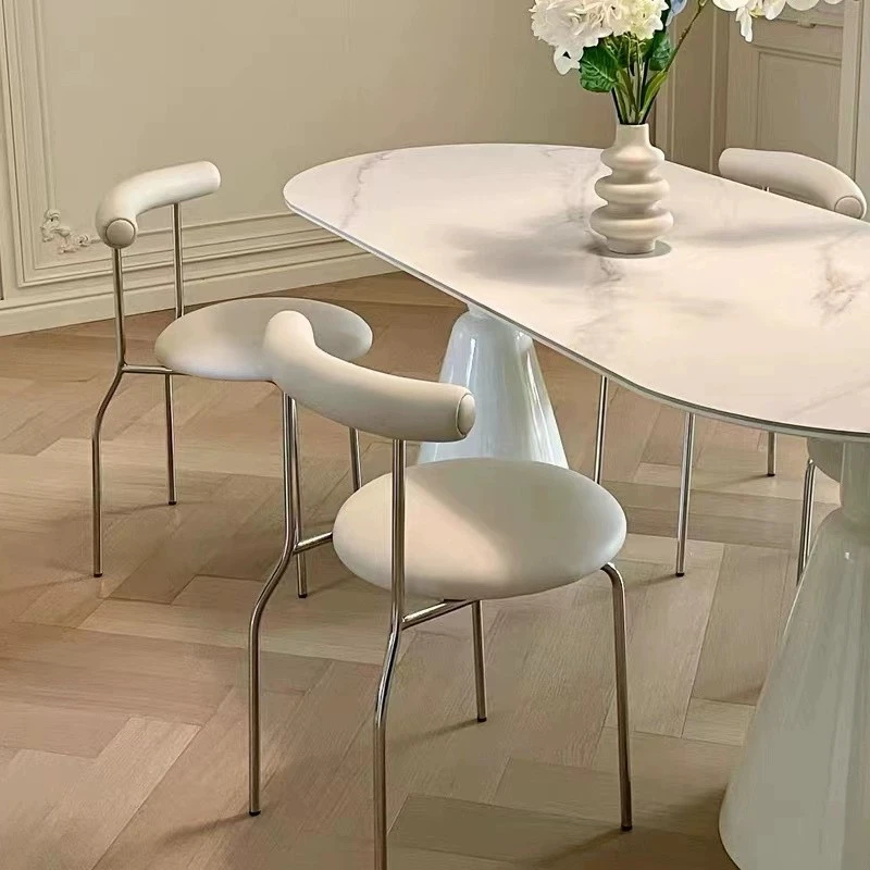 法式奶油风餐椅网红侘寂风极简家用椅子轻奢卧室书桌中古蛋卷椅子