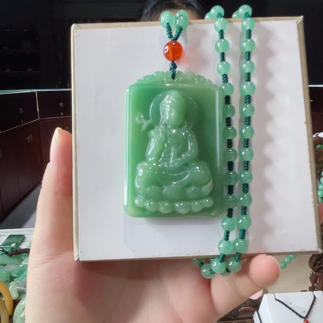 密玉（石英质玉）未镶嵌颈饰