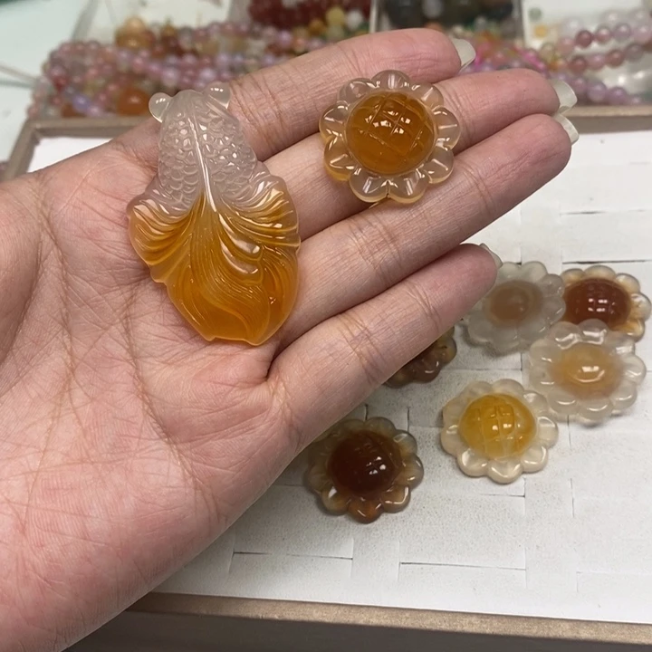 玛瑙/玉髓未镶嵌颈饰