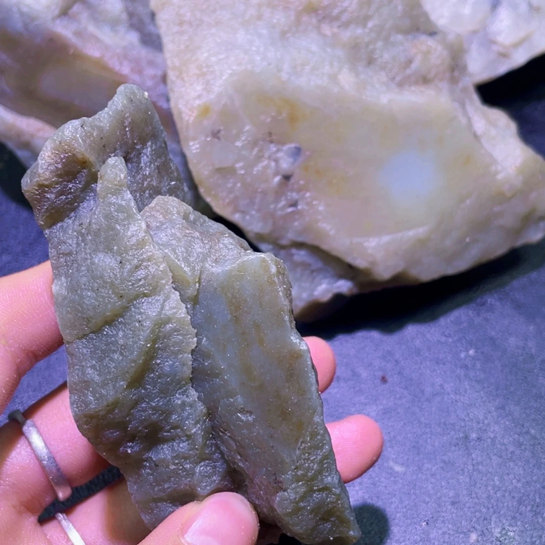 未镶嵌和田玉珠宝半成品