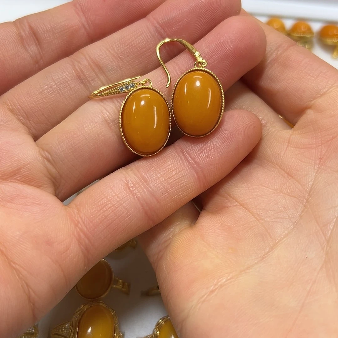 琥珀耳饰银S925镶嵌鱼*鱼颜色多样性