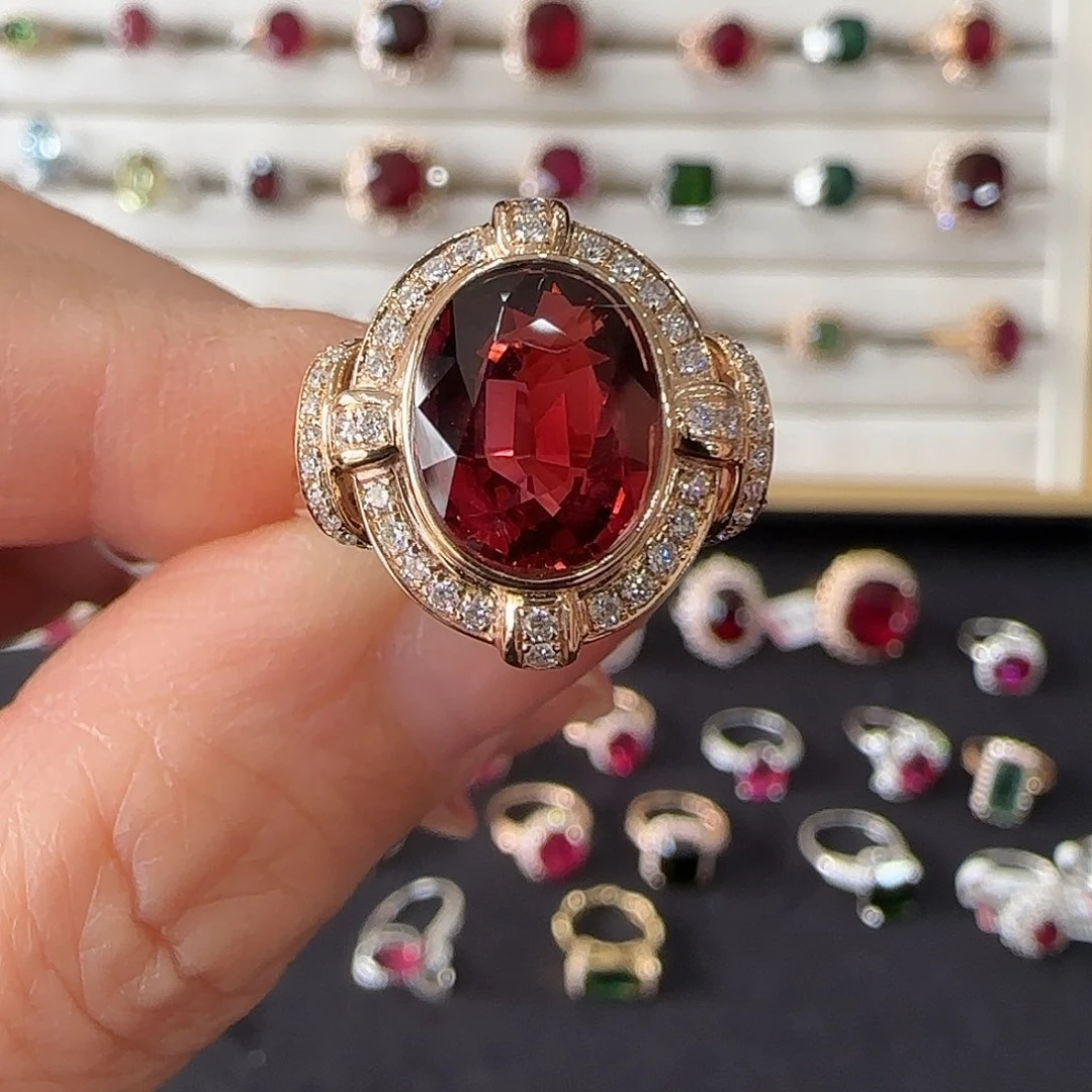 碧玺戒指18K金镶嵌3.35ct