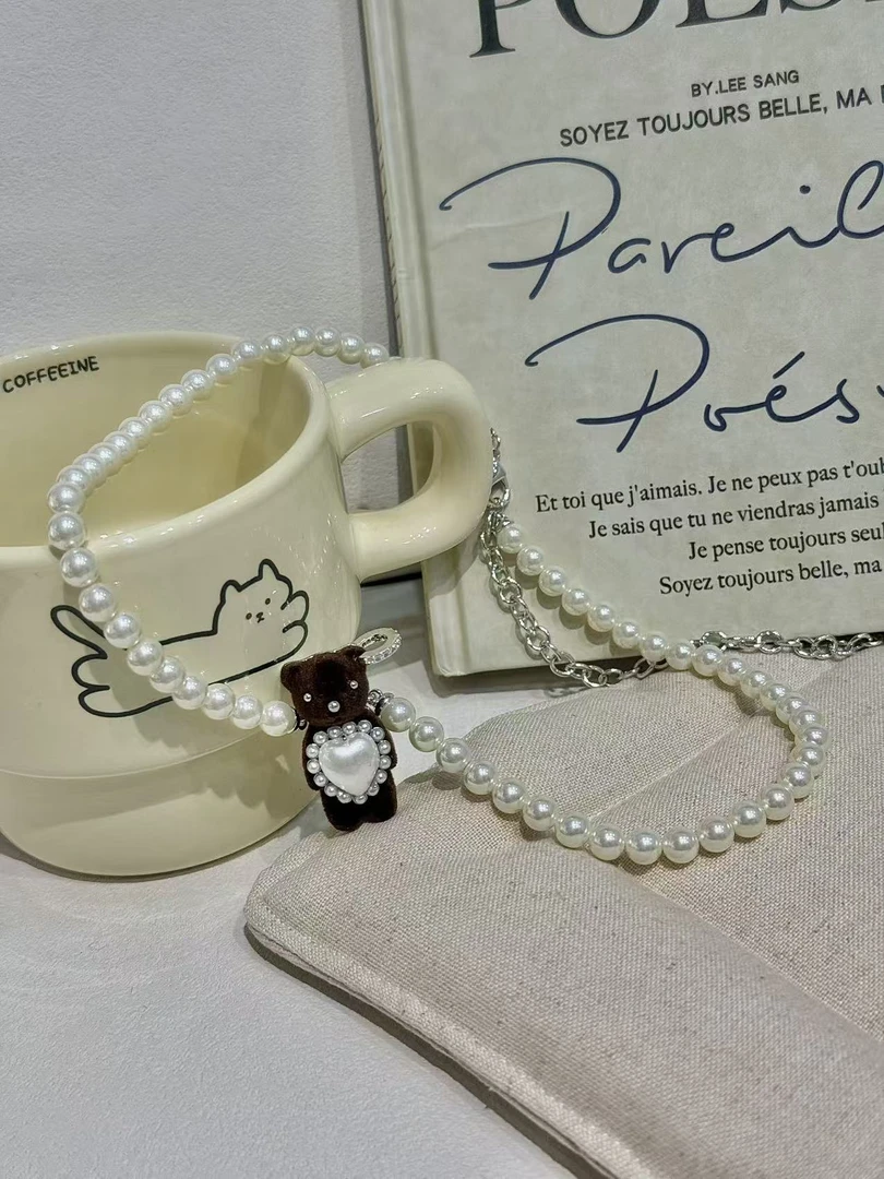 非金属仿珍珠吊坠 棕色爱心小熊项链338