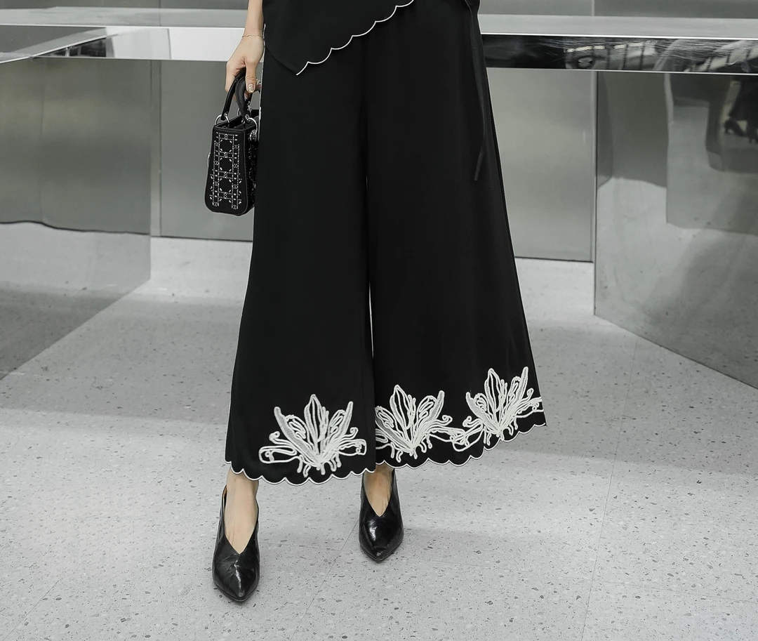 1181 新中式古着风刺绣休闲阔腿裤