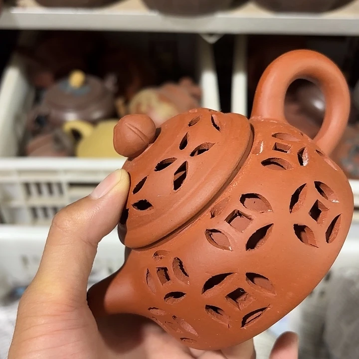 茶壶紫砂老厂紫砂壶一件。