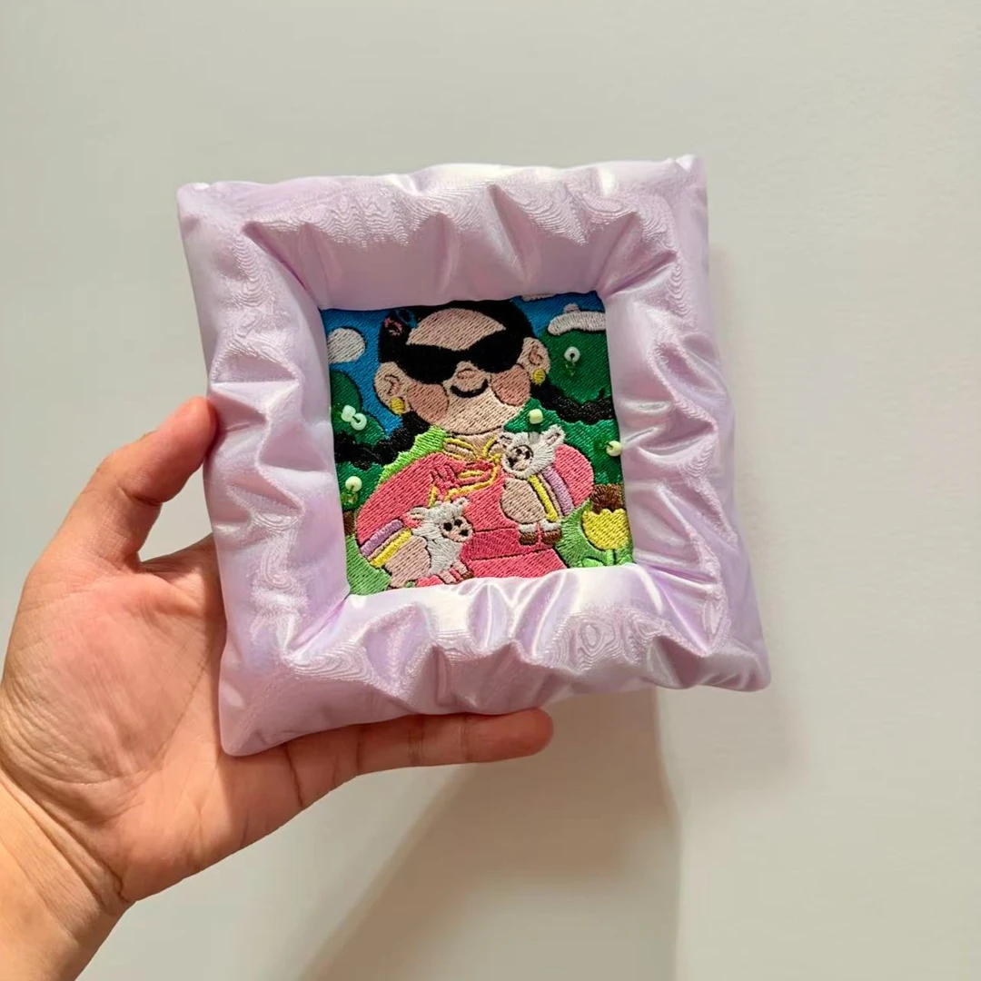 宠粉福利特价款刺绣画摆件（微瑕）