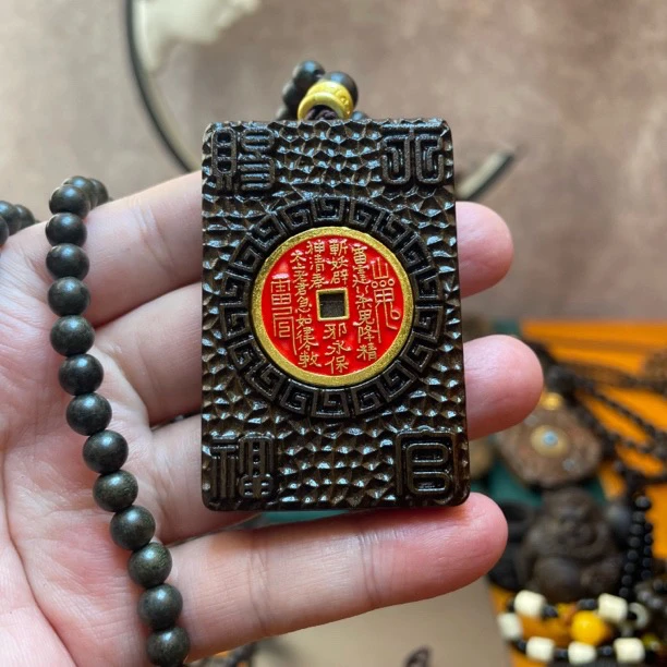 （天官赐福➕0.6）4/6mm印尼沉香天然复古原雕刻文玩