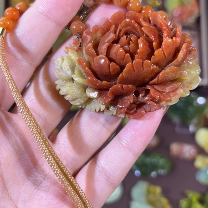 未镶嵌蛇纹石玉颈饰@***?随机发