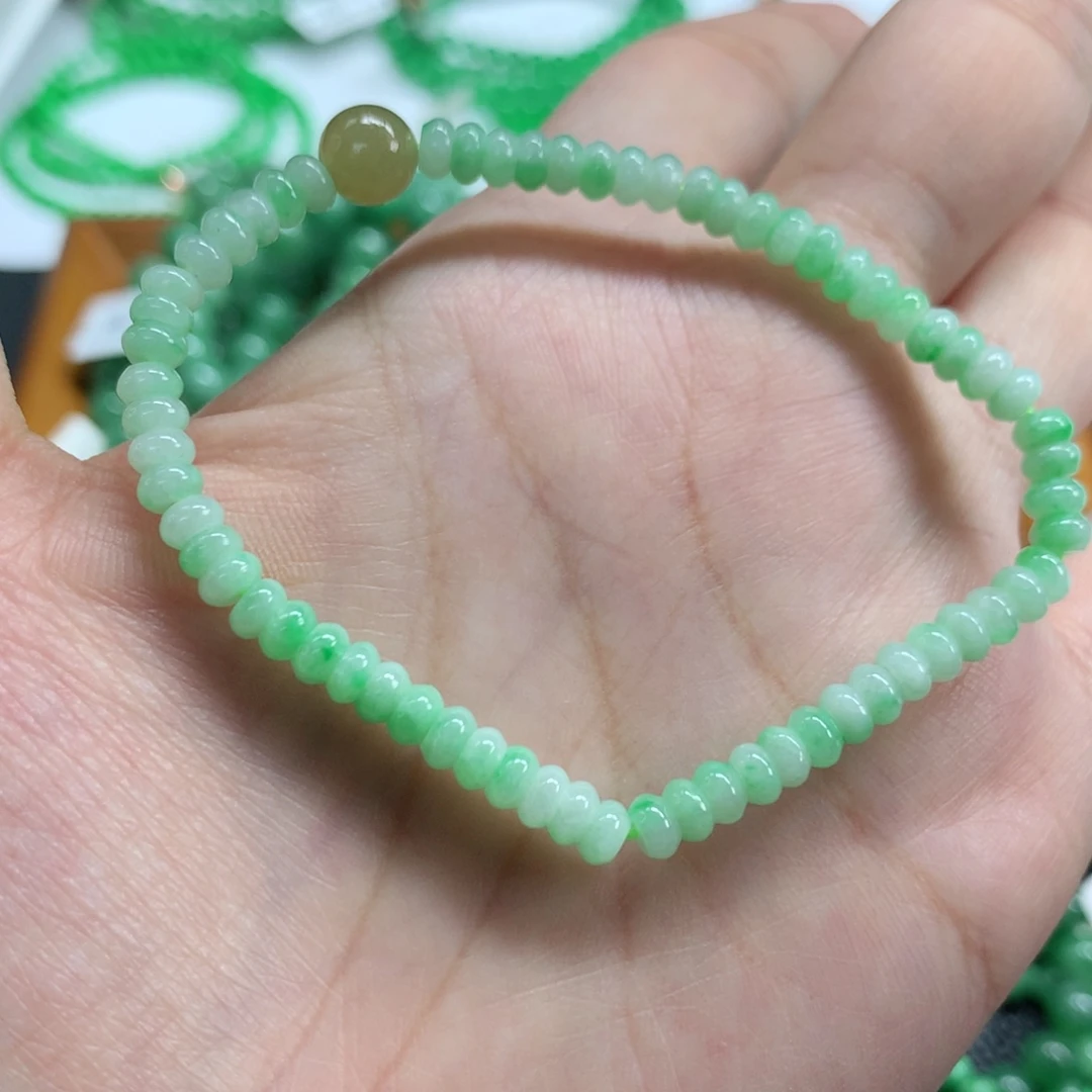 翡翠未镶嵌手链翡翠