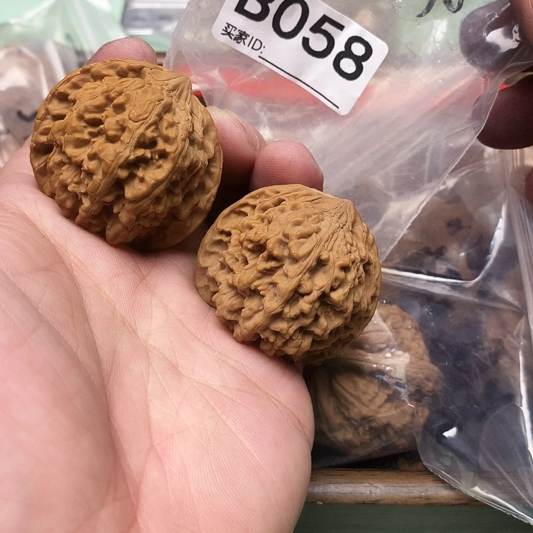 文玩核桃把件满天星41尺。