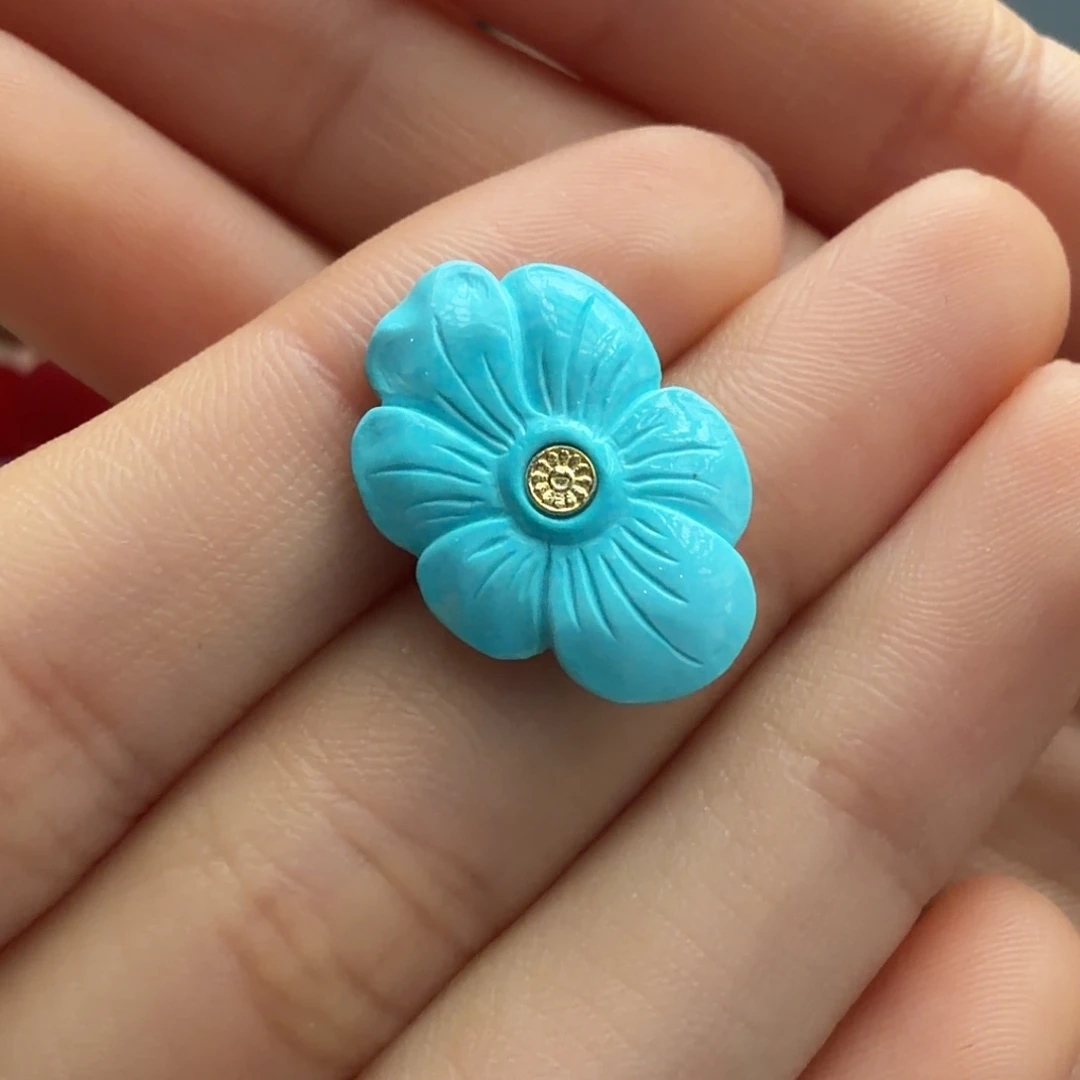 绿松石未镶嵌颈饰