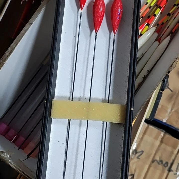 武***售红色三只浮漂套盒一套