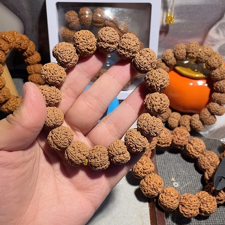 蚍***树金刚菩提吊坠六瓣