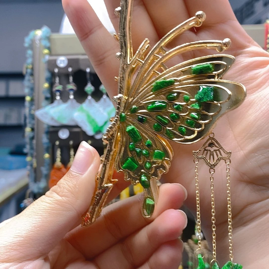 未镶嵌翡翠耳饰翡翠