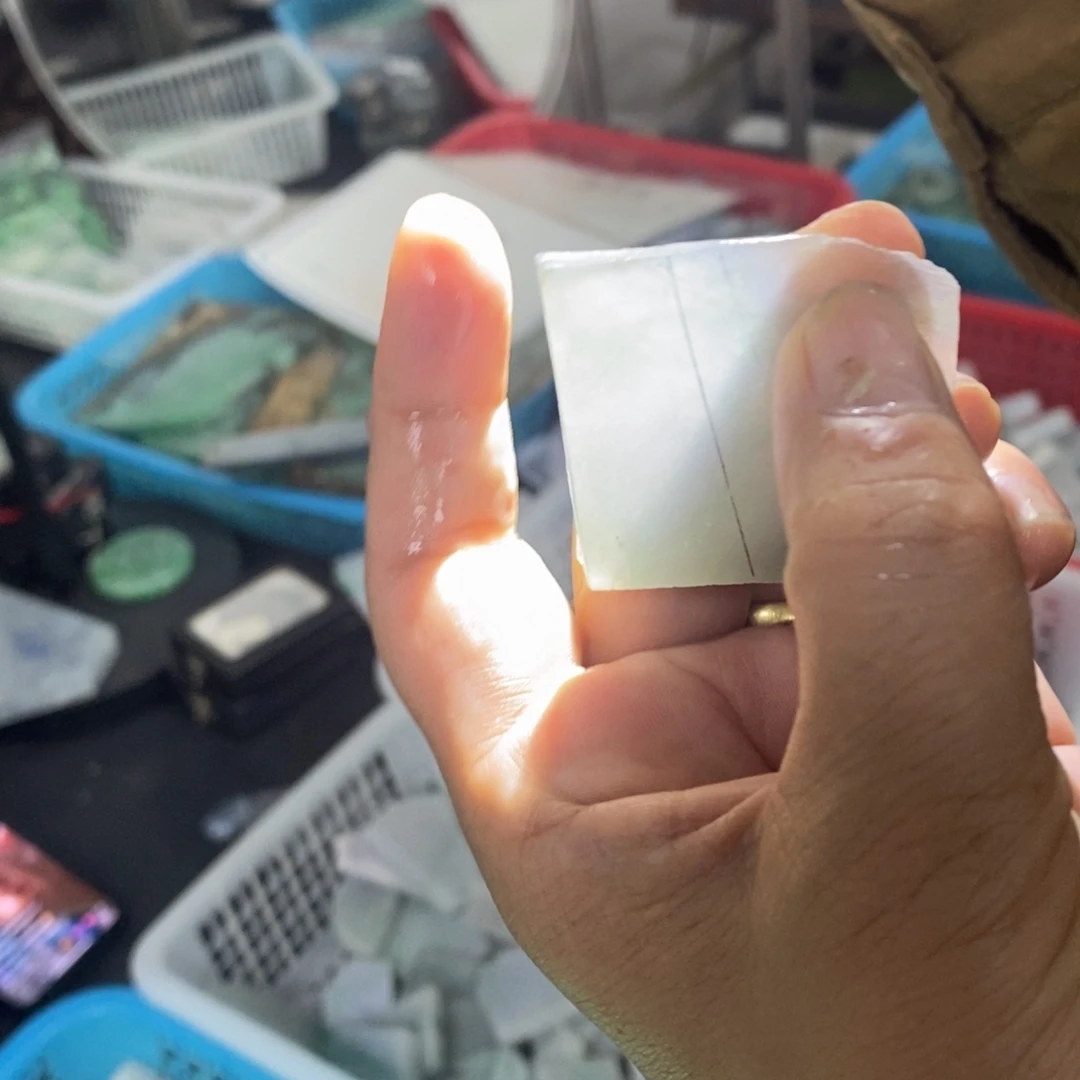 定制翡翠未镶嵌