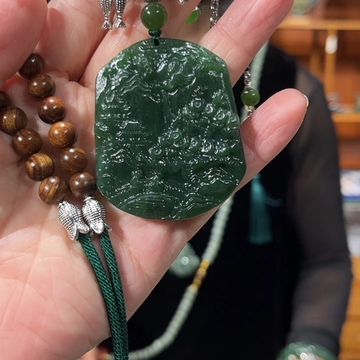 颈饰未镶嵌和田玉