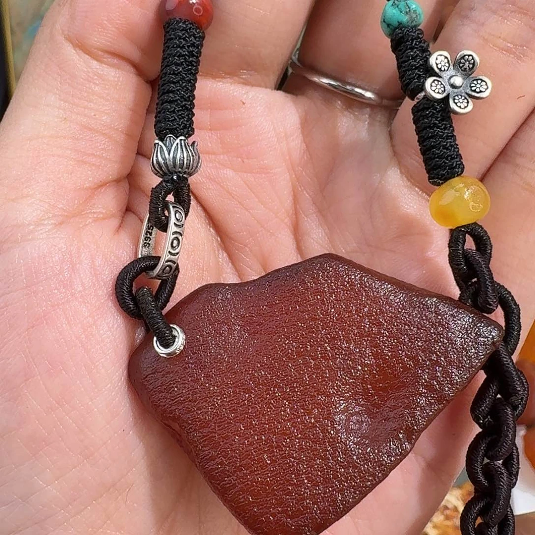 啊***姐未镶嵌琥珀裸石我