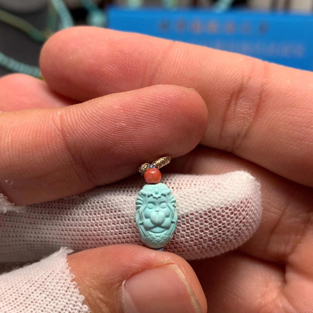 绿松石未镶嵌挂件