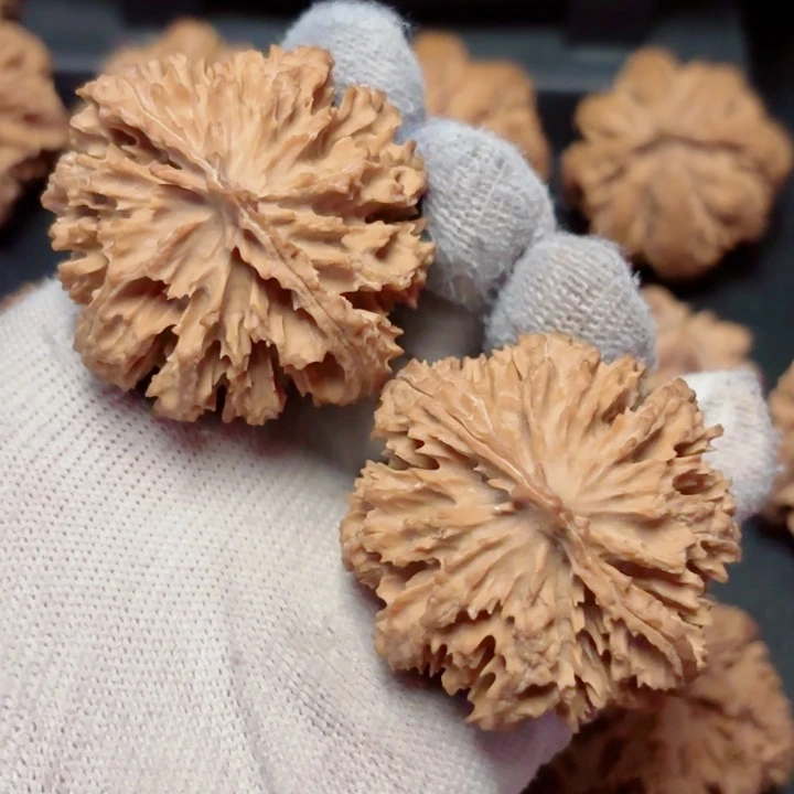 用***9文玩核桃把件秦岭灯笼27