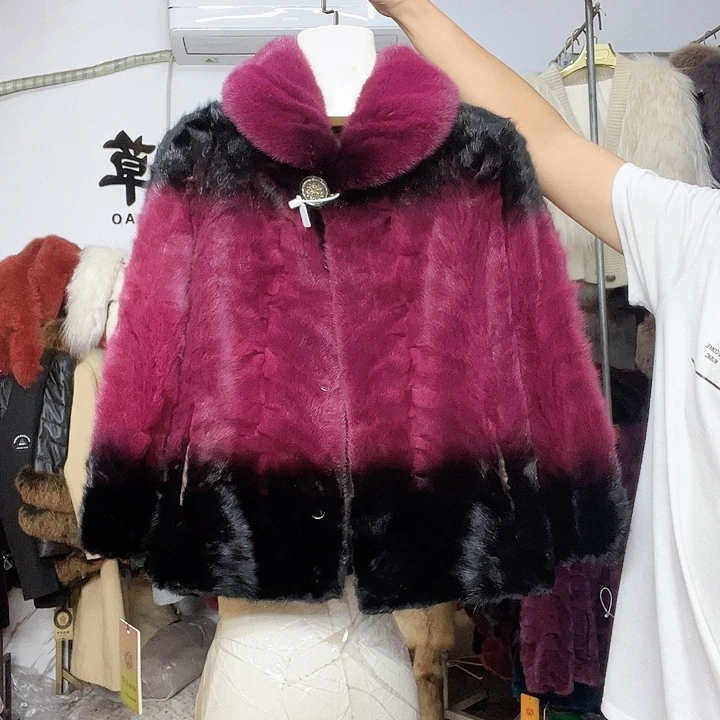 商场断码拼貂衣服