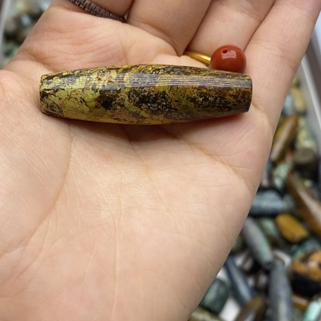 南红玛瑙未镶嵌珠宝奇石