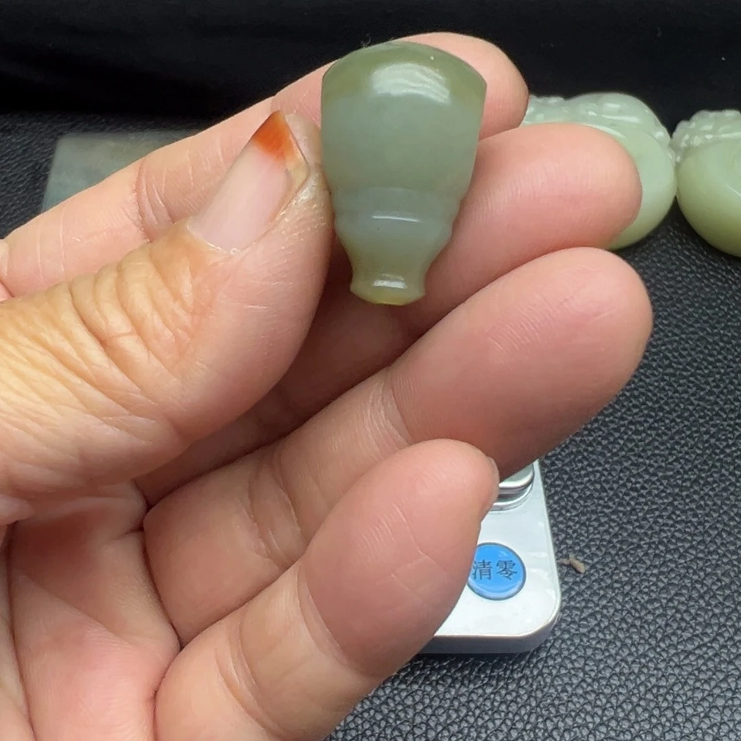 和田玉（糖玉）未镶嵌吊坠(不含链)