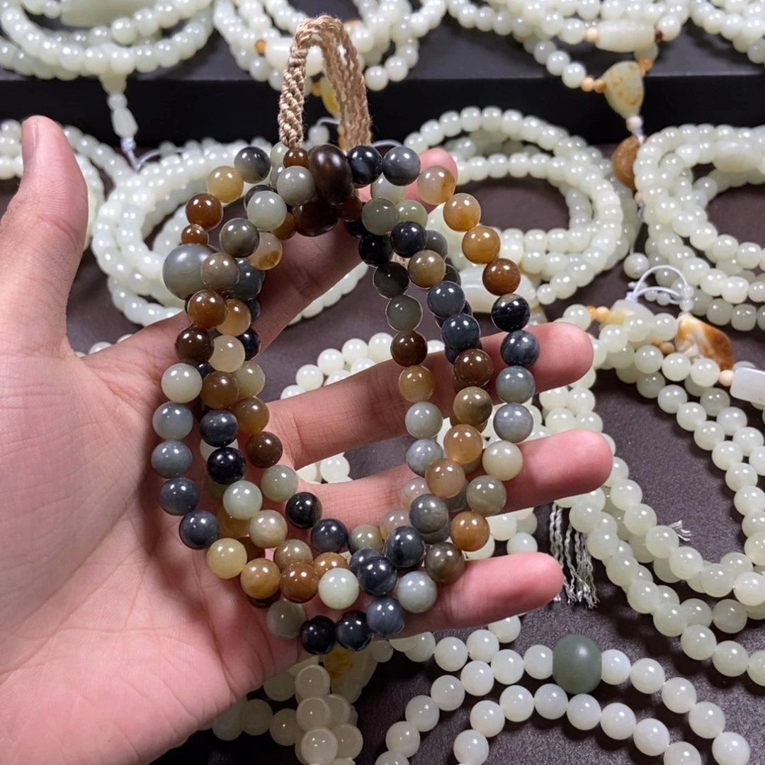 用***1和田玉未镶嵌把件